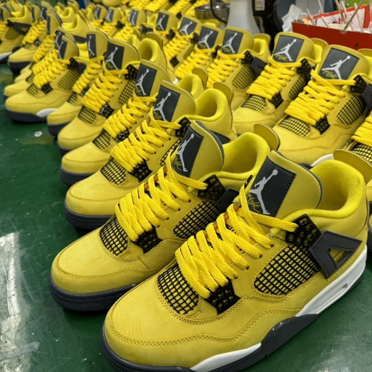 Air Jordan 4(AJ4)